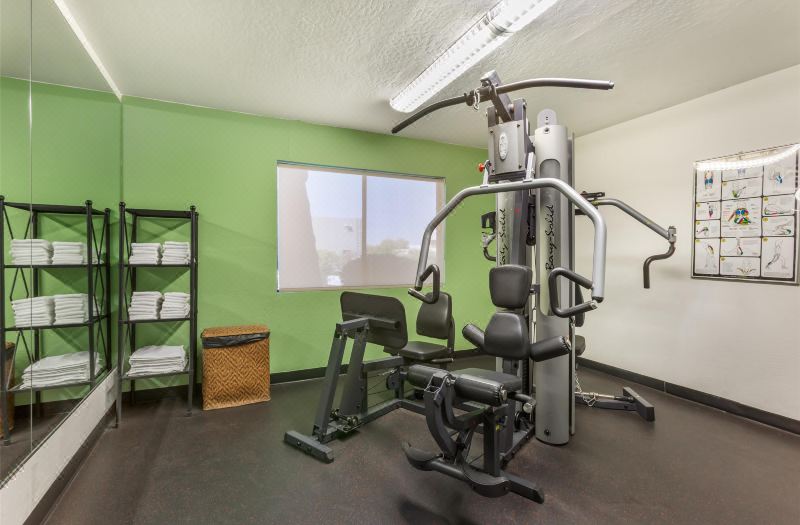 Best Western Plus Scottsdale Thunderbird Suites photo 3