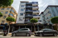 Moonbow Beach Hotel - pet friendly