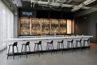 Aloft Kansas City Country Club Plaza - Barer