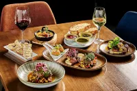 Coachmans Inn Warwick - parking