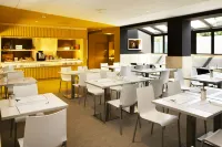 Hotel le Bugatti - Breakfast