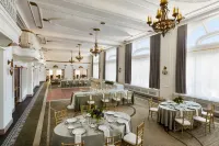 Hotel Northland, Autograph Collection - parking