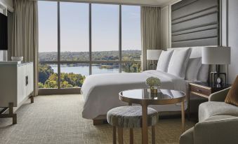 Four Seasons Hotel Austin