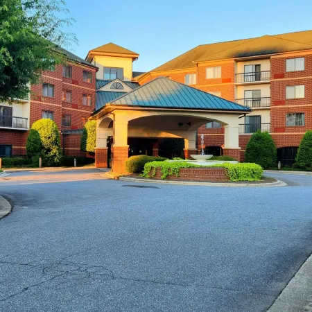 Courtyard Hickory