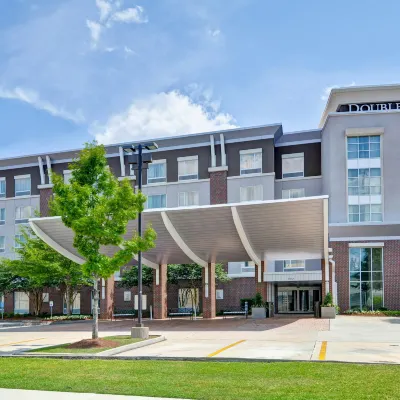 DoubleTree by Hilton Hotel Baton Rouge Hotels near Theater Baton Rouge