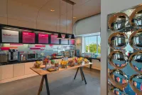 Aloft College Station - Barer