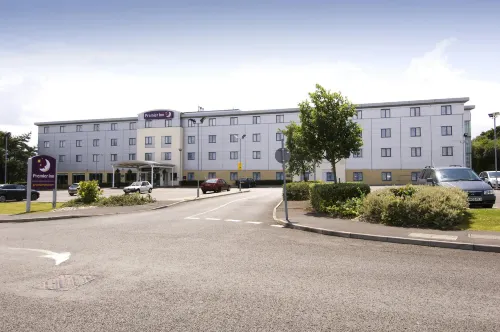 Premier Inn Poole North - parking