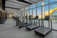 The WB Abu Dhabi Hotel, Curio Collection by Hilton - Fitnessstudio