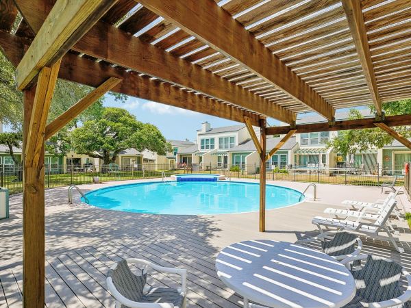 Rockport Racquet and Yacht Club by Miss Kitty’s