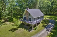 Spacious Home w/ Deck, Grill & Delaware River View - 3-Star