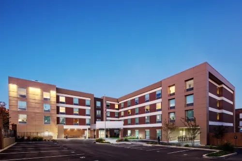 Home2 Suites by Hilton Memphis Downtown - balcony
