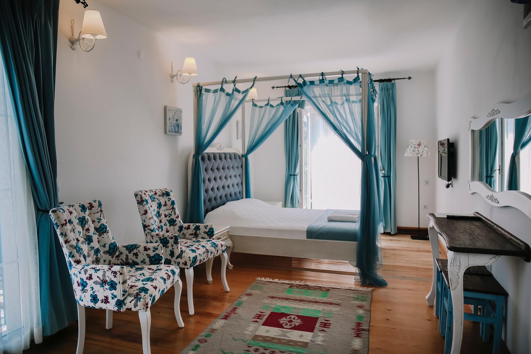 Tarcin Alacati Otel - Adults Only