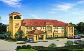 La Quinta Inn & Suites by Wyndham Denison - N. Lake Texoma