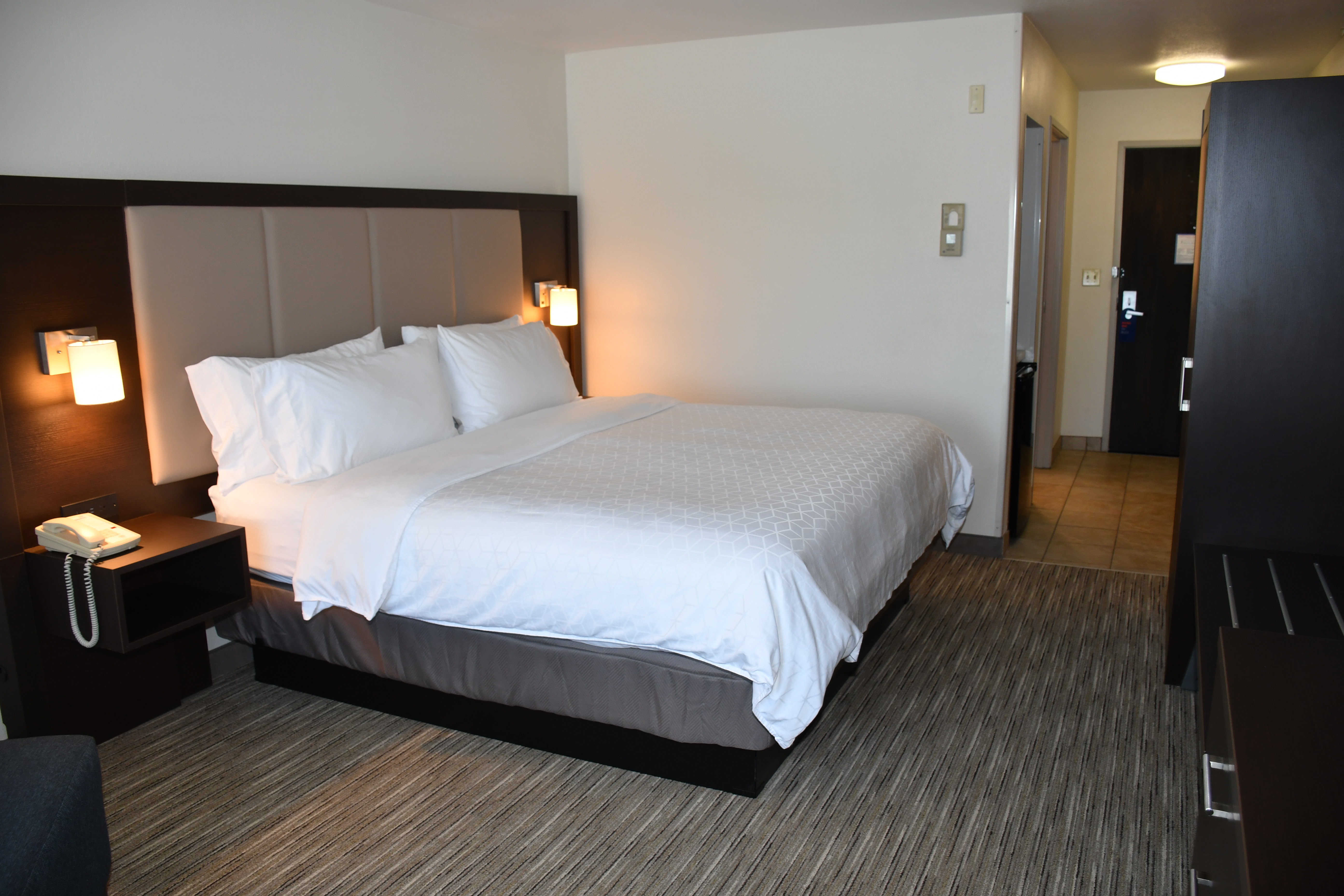 Holiday Inn Express Hotel & Suites Evanston, an Ihg Hotel