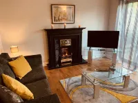 Ideal for Alton Towers, Staffordshire and the Peak District