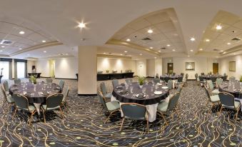 Holiday Inn Express Aberdeen-Chesapeake House