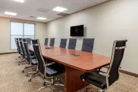 คอมฟอร์ตอินน์ ไวท์เฮาส์