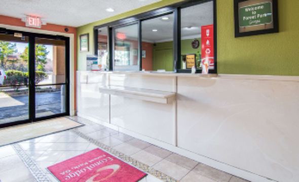 Econo Lodge Atlanta Airport East