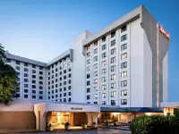 New York LaGuardia Airport Marriott Hotels near 111th Street