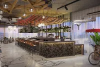 Moxy Cologne Bonn Airport Hotels in Rosrath