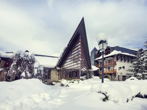 Hôtel Mercure de Saint-Lary Hôtels à : Aragnouet