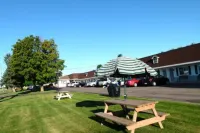 Country Squire Motel