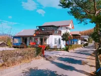 Pyeongchang Neunkotsae Pension Hotels near Lee Hyo-seok Culture Village