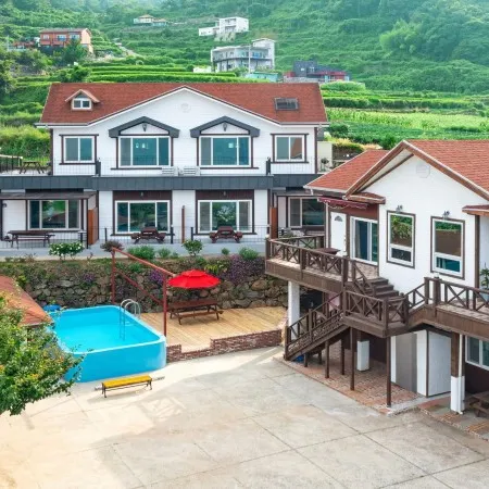 Namhae Badamaru Pension