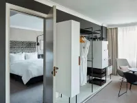 London Marriott Maida Vale Hotels near St. Johns Wood