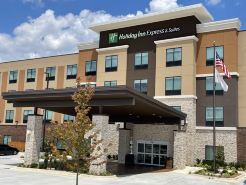 Holiday Inn Express & Suites FT. SMITH - AIRPORT by IHG