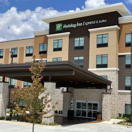 Holiday Inn Express & Suites FT. SMITH - AIRPORT by IHG