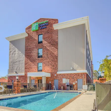 Holiday Inn Express & Suites GULF SHORES by IHG