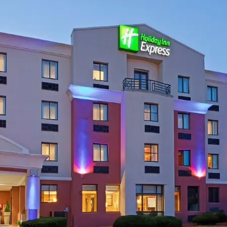 Holiday Inn Express BOSTON - SAUGUS by IHG Отели в г. Согас