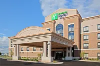 Holiday Inn Express & Suites Columbus Edinburgh Hotels in German Township