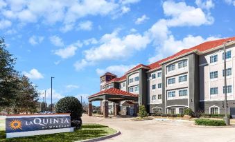 La Quinta Inn & Suites by Wyndham Fort Worth Eastchase