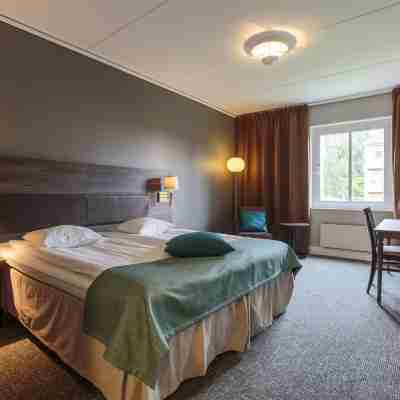 Home Hotel Uman Rooms