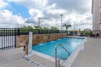 Comfort Inn & Suites - Pools