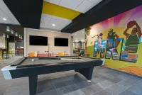 Home2 Suites by Hilton Milwaukee Downtown - Kitchens