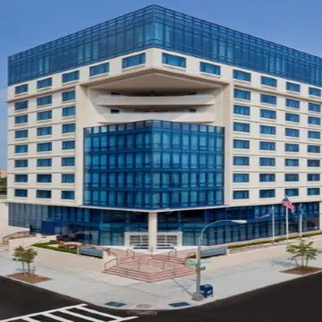 Vista LIC Hotel, BW Premier Collection Отели рядом с достопримечательностью «Зоопарк Центрального парка»