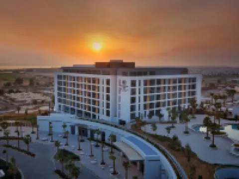 DoubleTree by Hilton Abu Dhabi Yas Island Residences Hotels near Yas Island