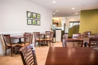 Sleep Inn Woodbridge - Potomac Mills - breakfast