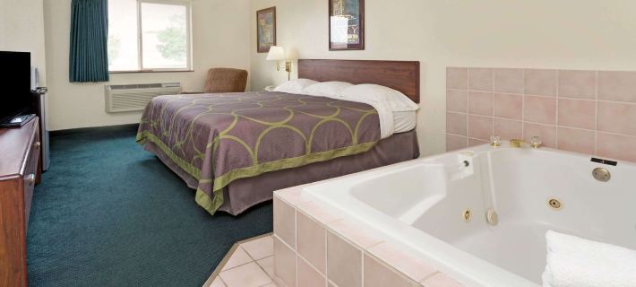 Super 8 by Wyndham Windsor Hotels in Weld County