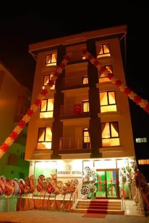 Remay Hotel Отели в г. Golyuzu Mahallesi