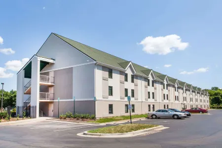 Days Inn by Wyndham Lanham Washington DC Отели в г. Спрингдейл