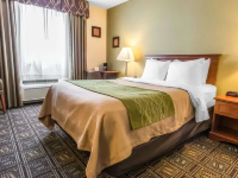 Comfort Inn Hotels in Hancock County