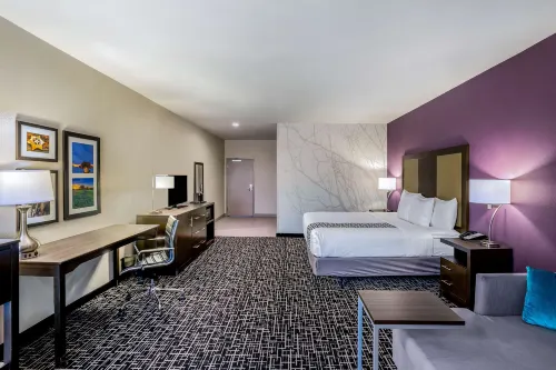 La Quinta Inn & Suites by Wyndham Houston Cypress