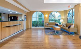 La Quinta Inn & Suites by Wyndham Coral Springs South