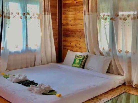 Keeree Warin Chiewlarn Resort