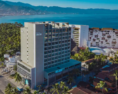 Hotel Mio Vallarta - Adults Only プエルト・バヤルタのホテル