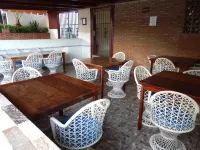 Hotel Garant & Suites - breakfast